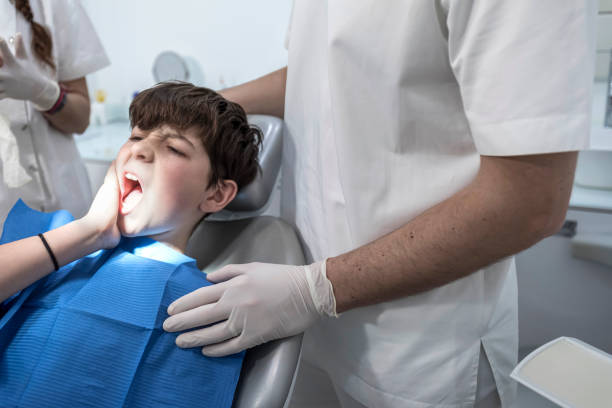 Best Pediatric Emergency Dentist in Llender, CA